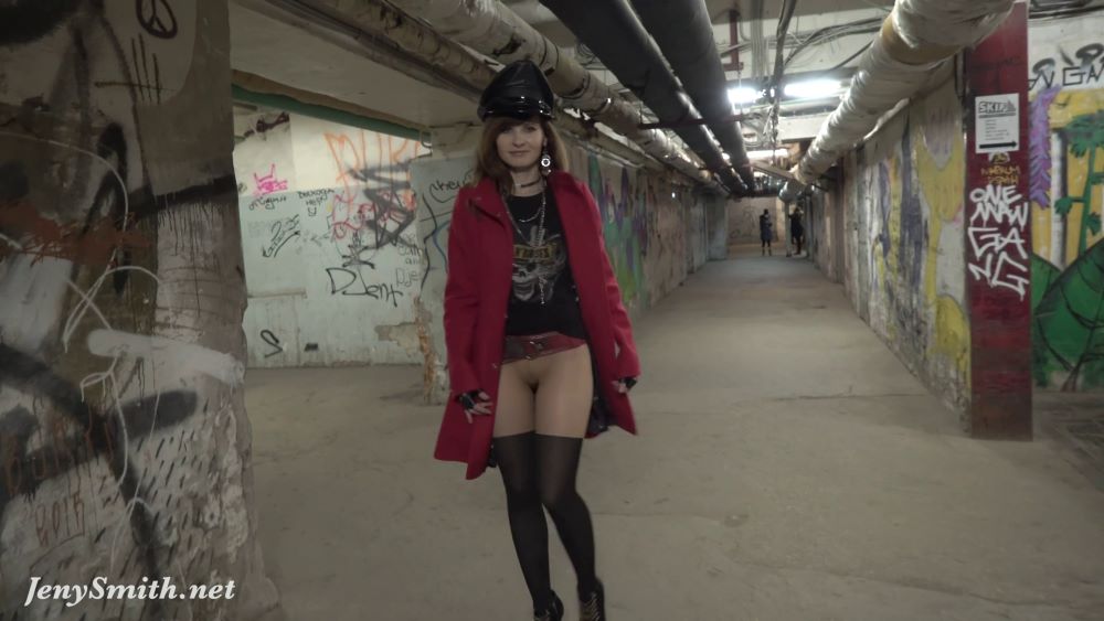 vlcsnap 00124 THREE 1000